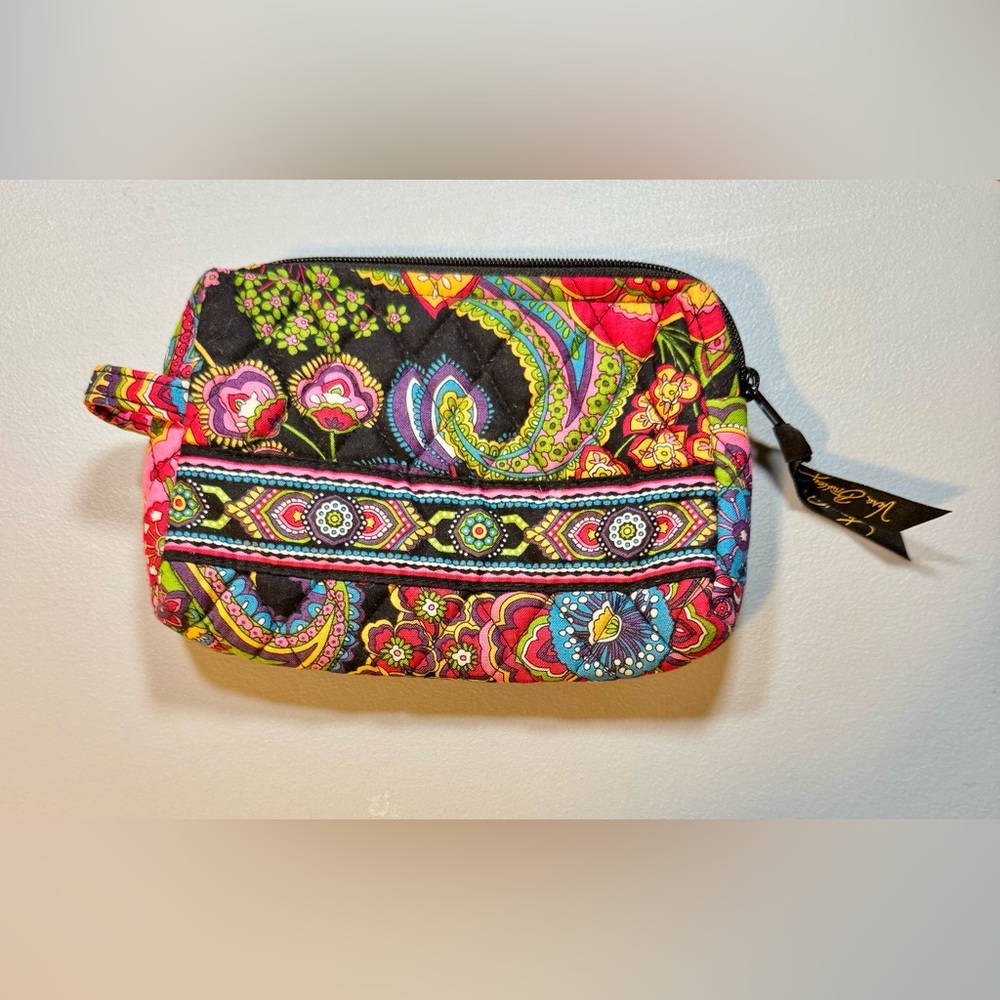 LIKE NEW Vera Bradley makeup bag 💄💋